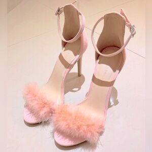 Fur heels
